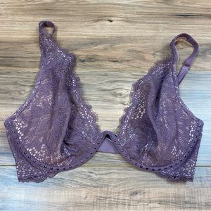Victoria's Secret Very Sexy Unlined Plunge Purple Lace Bra‎ Size 34DD